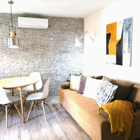 Nyaraló Skalinada *